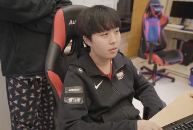 多年輕人追 多年輕人追