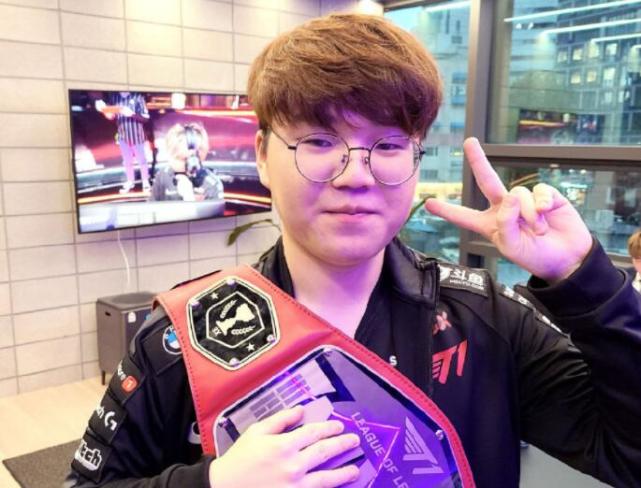 体育武磊八 体育武磊八