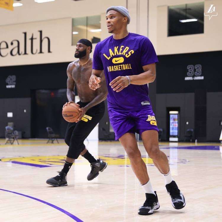 础训练与科 础训练与科